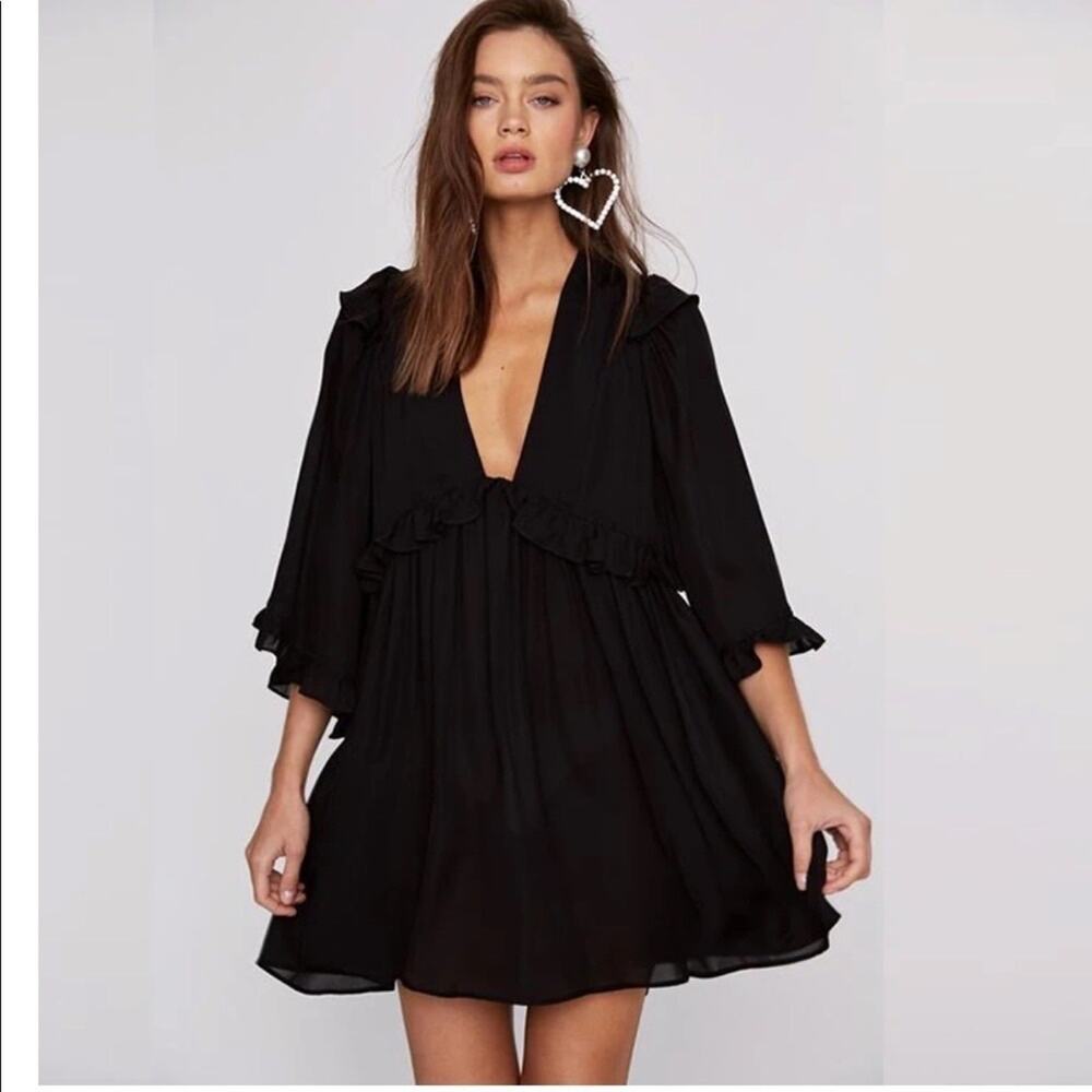 La' Ros  Women's Deep Plunging V neckline Little Black Dress Size Small New